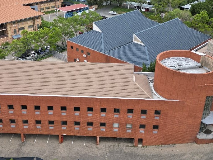 To Let commercial Property for Rent in Vorna Valley Gauteng