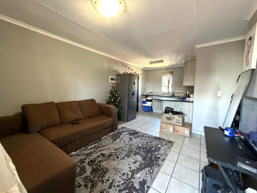 2 Bedroom Property for Sale in Heuweloord Gauteng