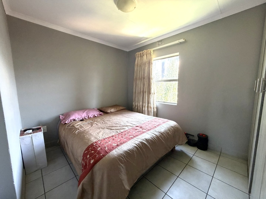 2 Bedroom Property for Sale in Heuweloord Gauteng