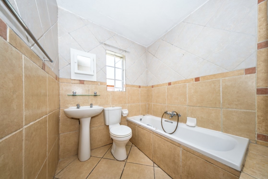 3 Bedroom Property for Sale in Illiondale Gauteng