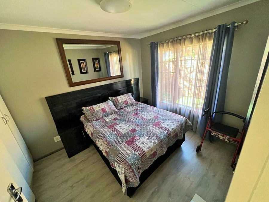 2 Bedroom Property for Sale in Amberfield Gauteng