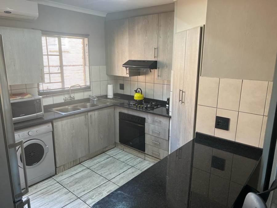 2 Bedroom Property for Sale in Amberfield Gauteng
