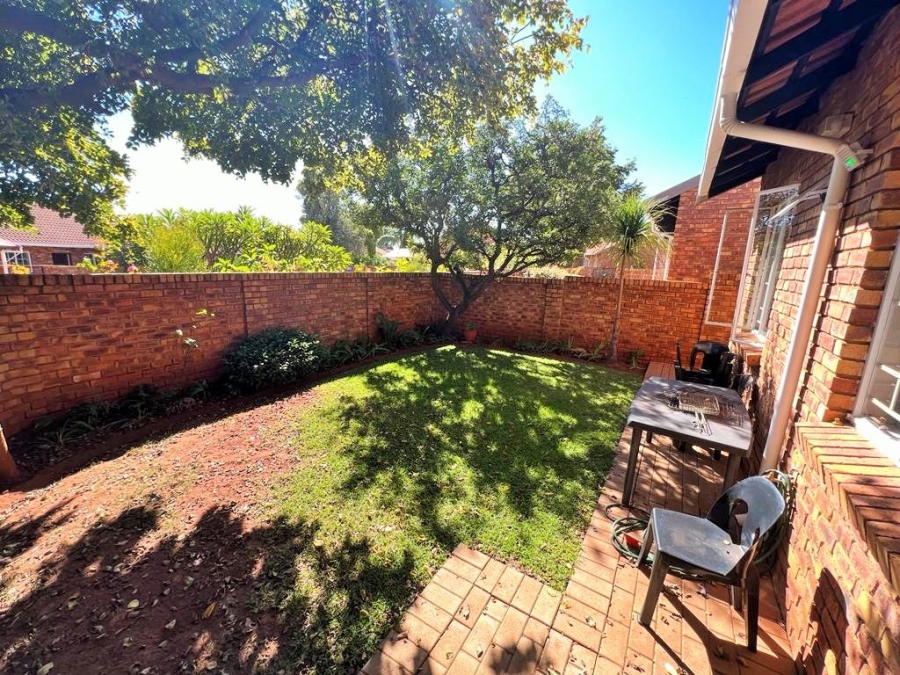 2 Bedroom Property for Sale in Amberfield Gauteng