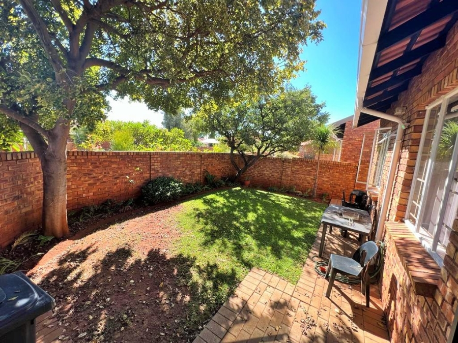 2 Bedroom Property for Sale in Amberfield Gauteng