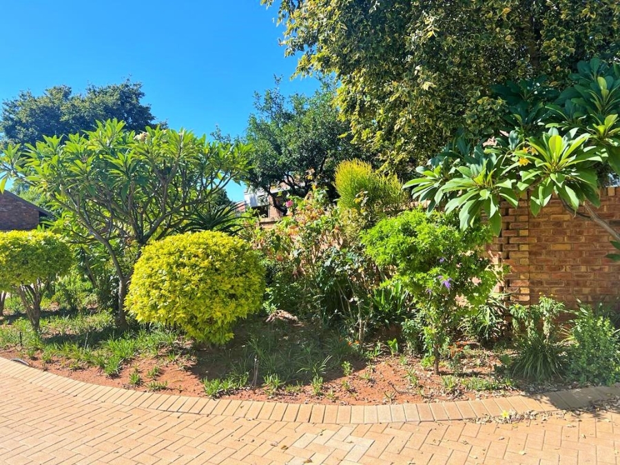 2 Bedroom Property for Sale in Amberfield Gauteng