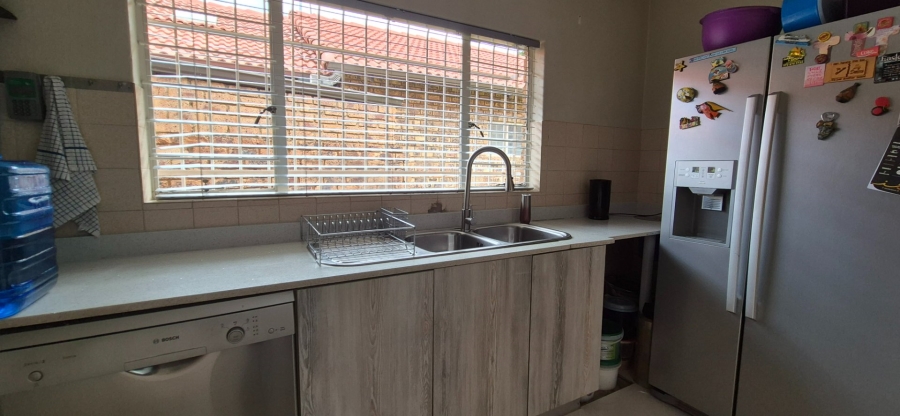 To Let 3 Bedroom Property for Rent in Lyttelton Manor Gauteng