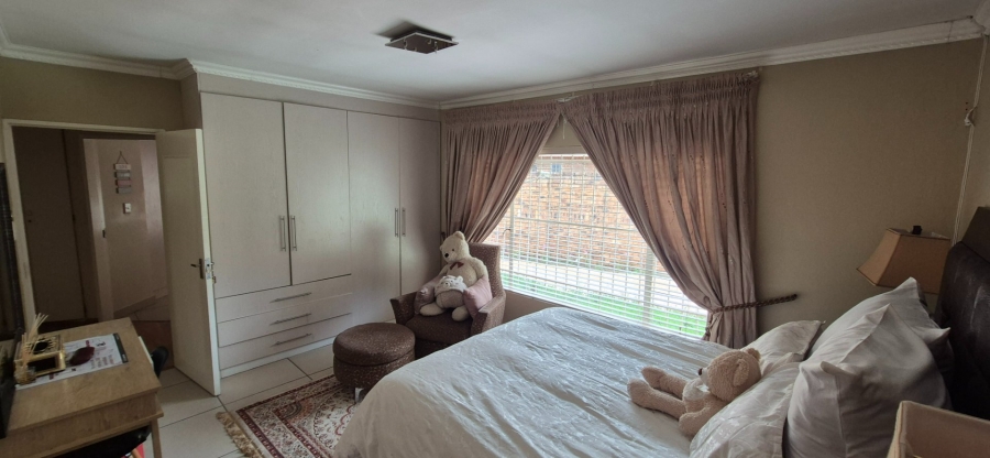 To Let 3 Bedroom Property for Rent in Lyttelton Manor Gauteng