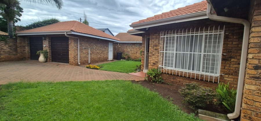 To Let 3 Bedroom Property for Rent in Lyttelton Manor Gauteng