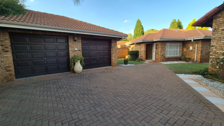 3 Bedroom Property for Sale in Lyttelton Manor Gauteng