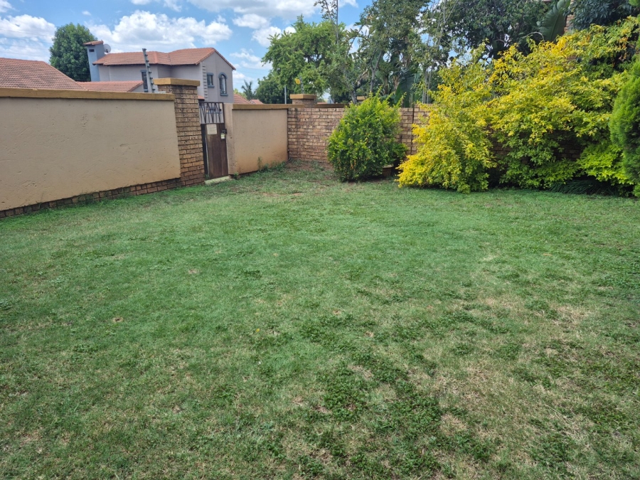2 Bedroom Property for Sale in Eco Park Gauteng