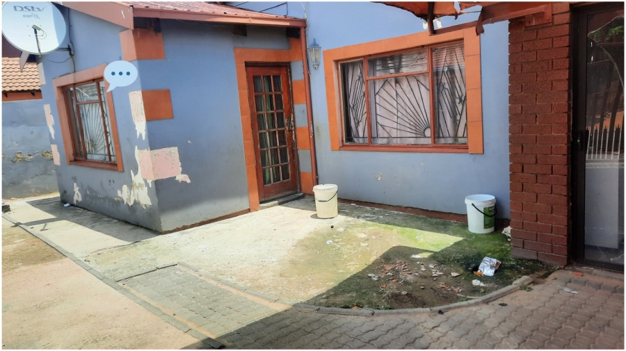 2 Bedroom Property for Sale in Leboeng Gauteng
