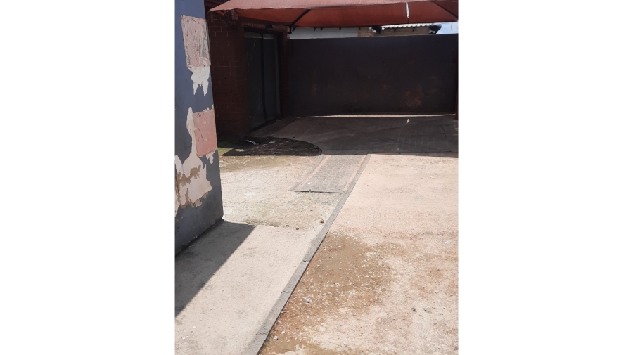 2 Bedroom Property for Sale in Leboeng Gauteng