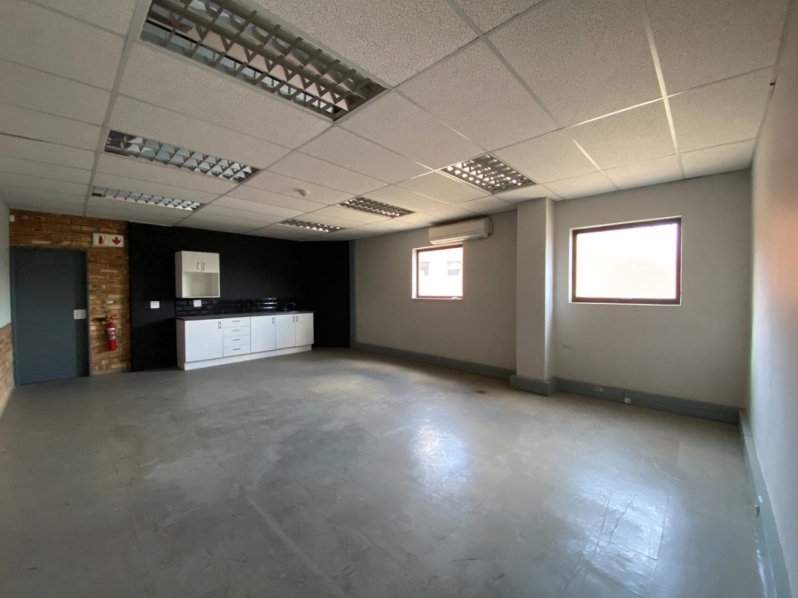 To Let commercial Property for Rent in Vorna Valley Gauteng