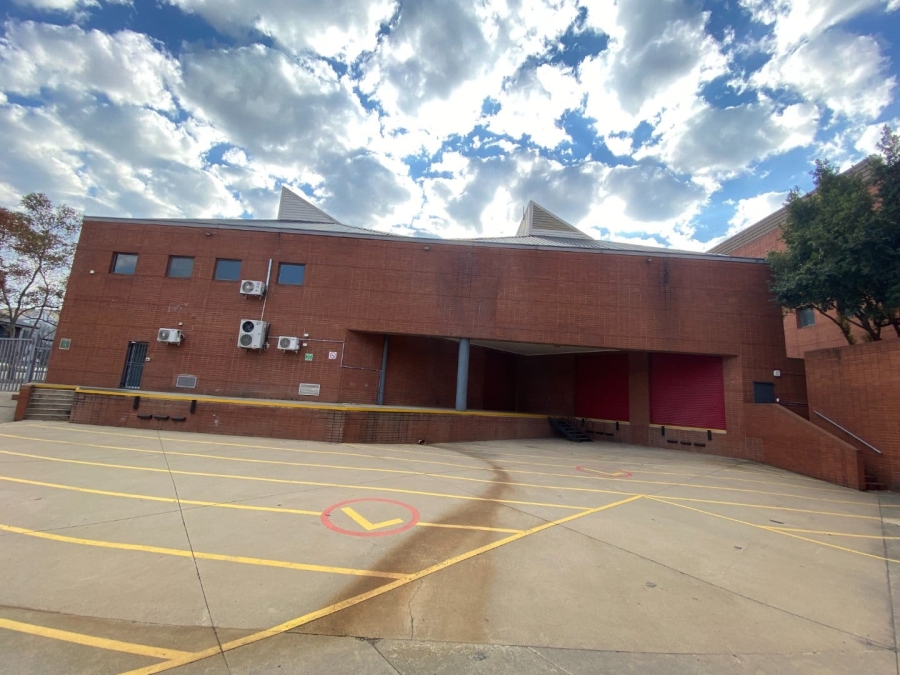 To Let commercial Property for Rent in Vorna Valley Gauteng