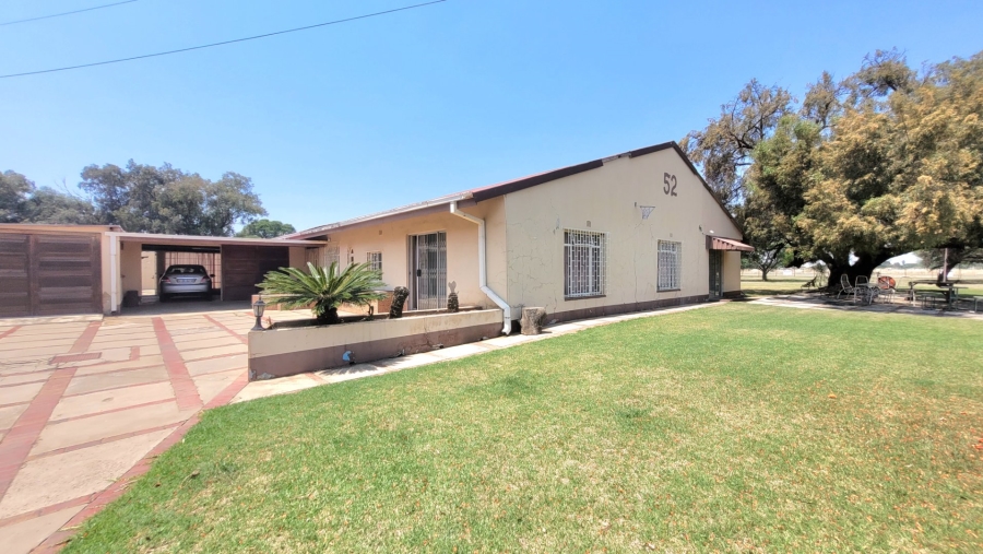 Commercial Property for Sale in Mooilande Gauteng