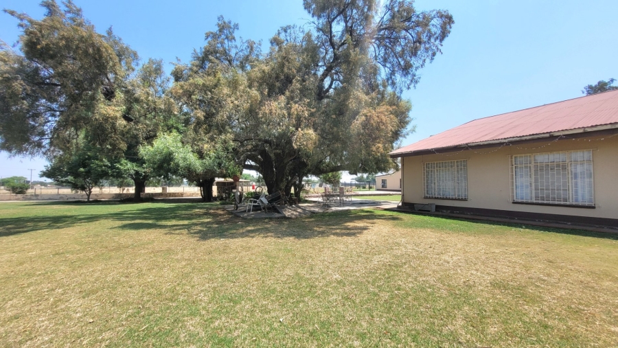 Commercial Property for Sale in Mooilande Gauteng