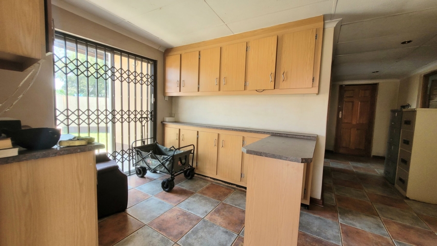 Commercial Property for Sale in Mooilande Gauteng