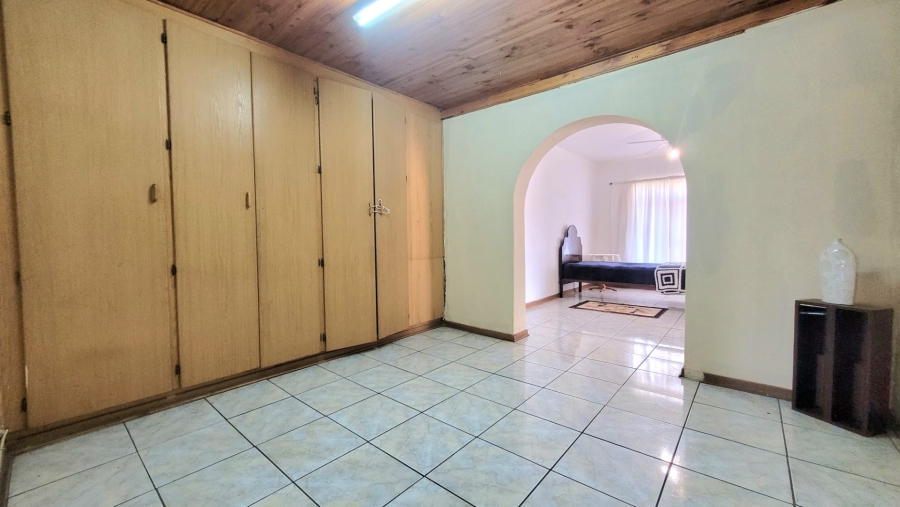 Commercial Property for Sale in Mooilande Gauteng