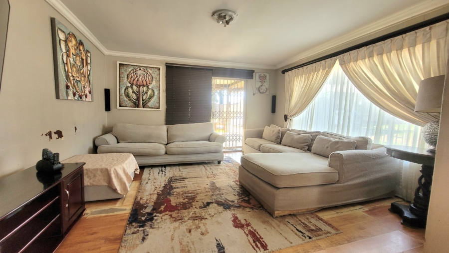 Commercial Property for Sale in Mooilande Gauteng