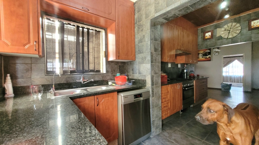 Commercial Property for Sale in Mooilande Gauteng