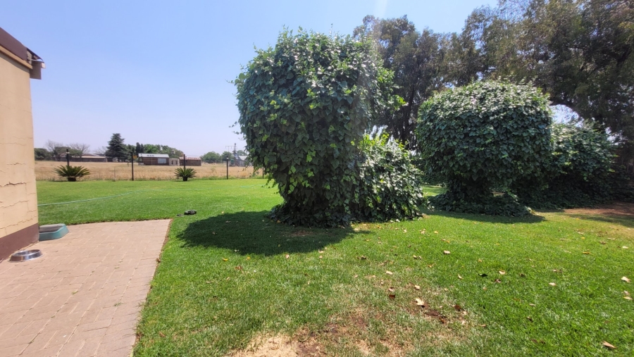 Commercial Property for Sale in Mooilande Gauteng