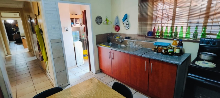  Bedroom Property for Sale in West Park Gauteng