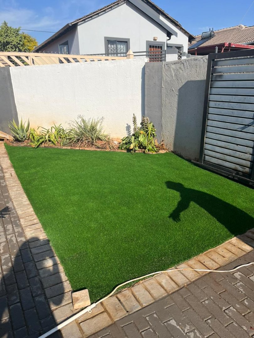 To Let 3 Bedroom Property for Rent in Rosslyn Gauteng