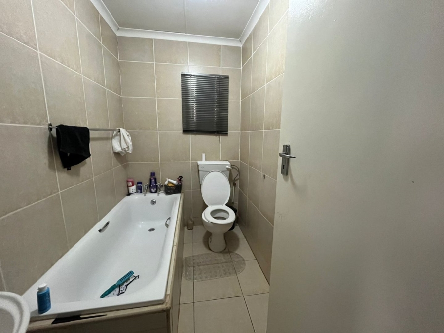 To Let 3 Bedroom Property for Rent in Rosslyn Gauteng