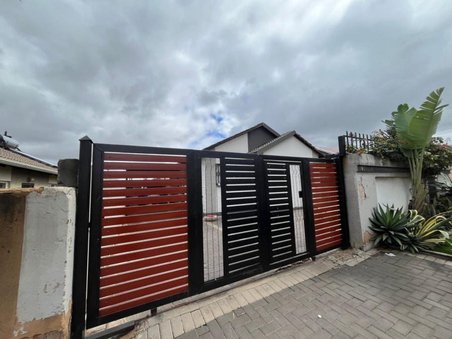 To Let 3 Bedroom Property for Rent in Rosslyn Gauteng