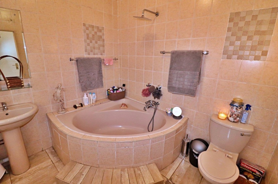 2 Bedroom Property for Sale in Primrose Gauteng