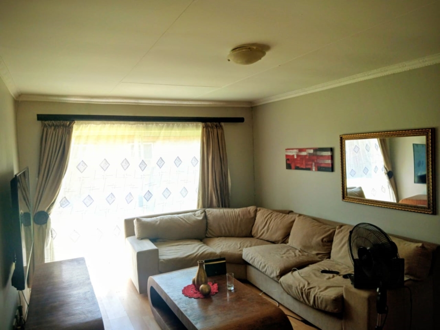 To Let 3 Bedroom Property for Rent in Noordwyk Gauteng