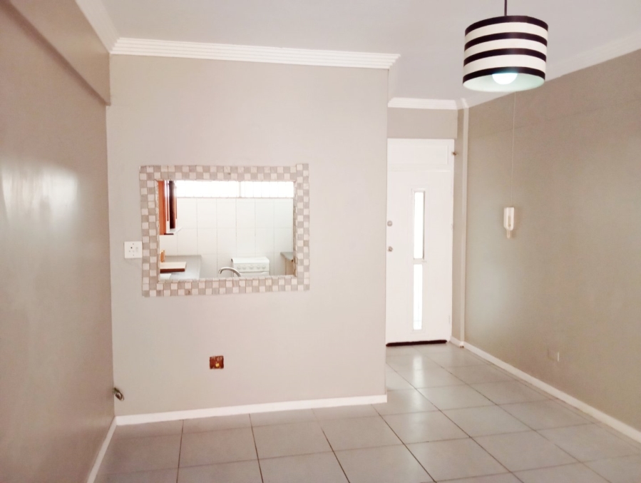To Let 2 Bedroom Property for Rent in Florida Gauteng