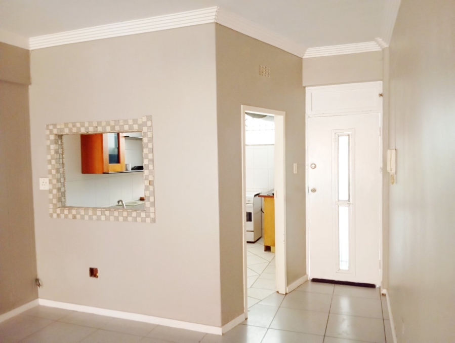 To Let 2 Bedroom Property for Rent in Florida Gauteng