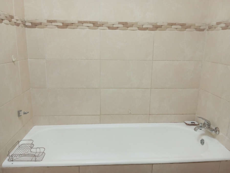 To Let 2 Bedroom Property for Rent in Florida Gauteng