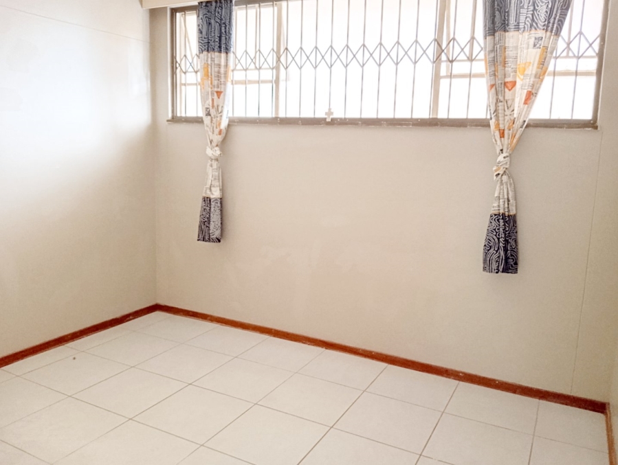 To Let 2 Bedroom Property for Rent in Florida Gauteng