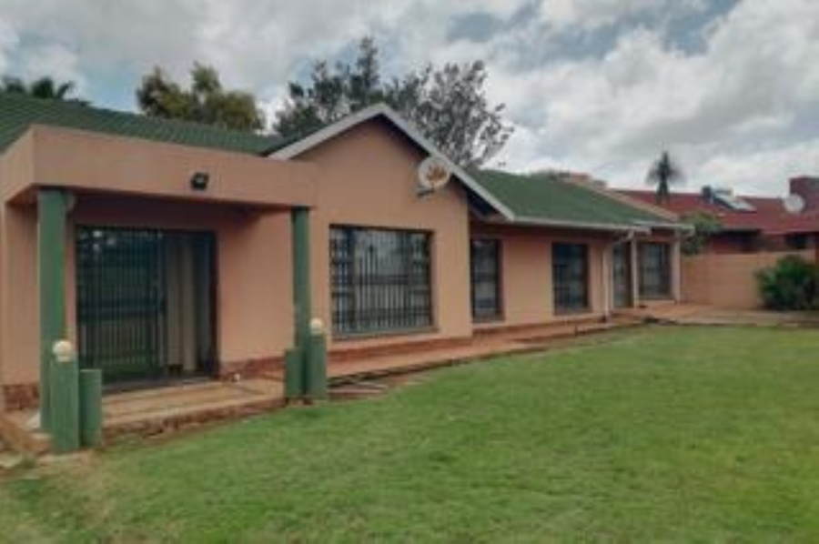 4 Bedroom Property for Sale in Montana Gauteng