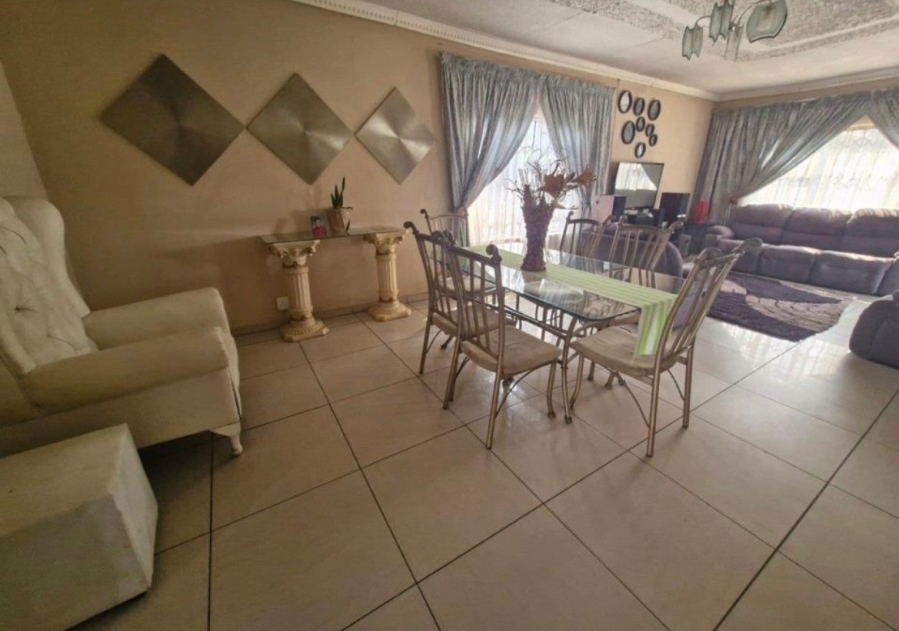 4 Bedroom Property for Sale in Danville Gauteng