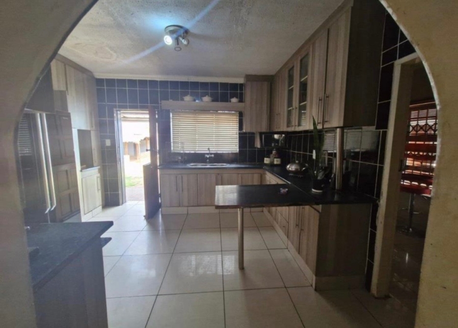 4 Bedroom Property for Sale in Danville Gauteng