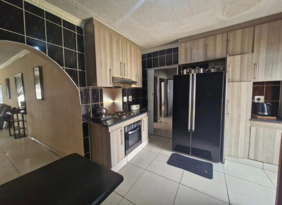 4 Bedroom Property for Sale in Danville Gauteng