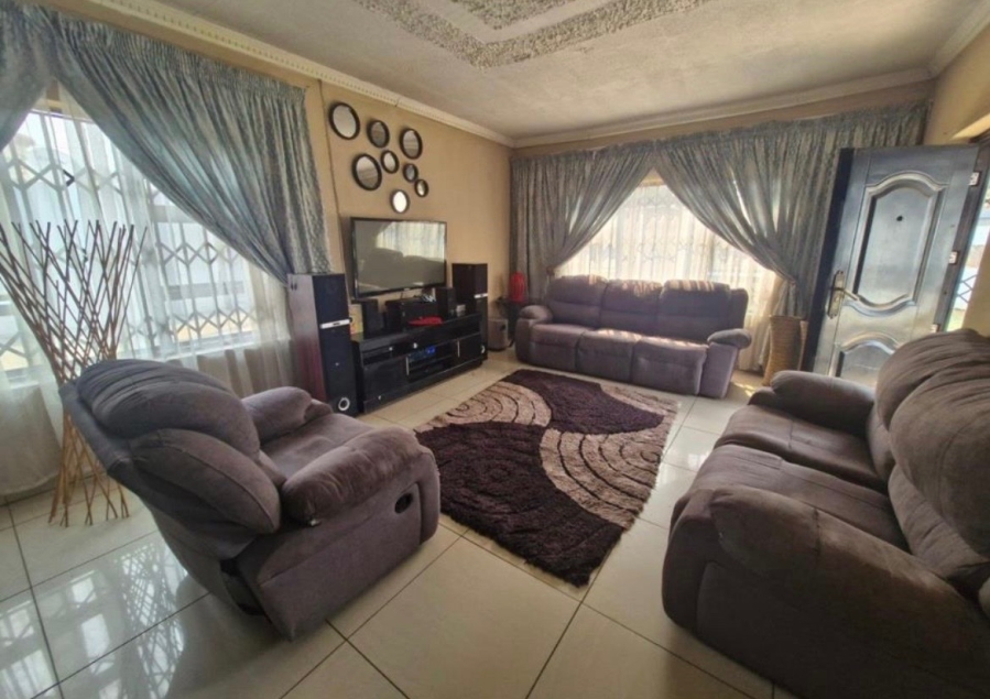 4 Bedroom Property for Sale in Danville Gauteng