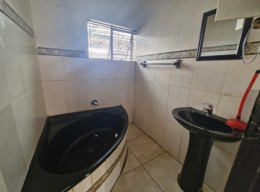 4 Bedroom Property for Sale in Danville Gauteng