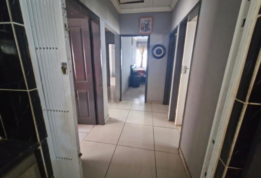 4 Bedroom Property for Sale in Danville Gauteng