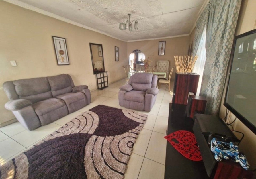 4 Bedroom Property for Sale in Danville Gauteng