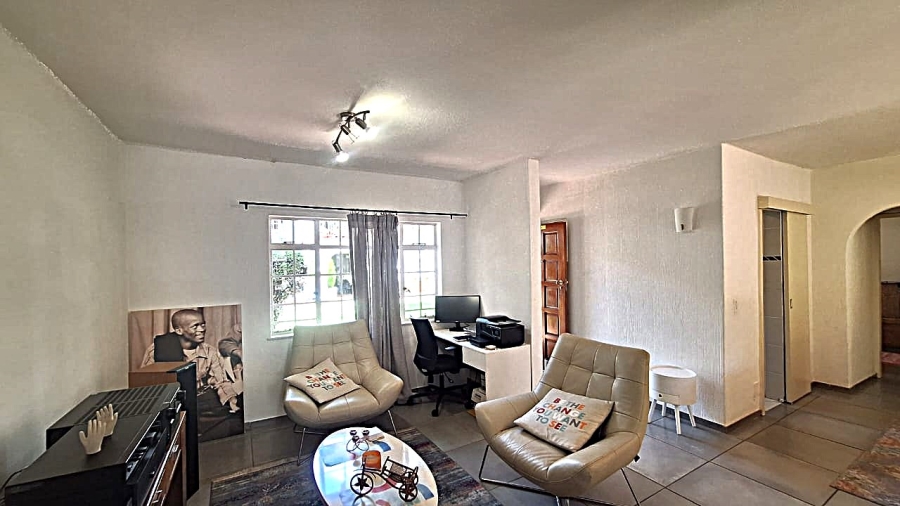 2 Bedroom Property for Sale in Bryanston East Gauteng
