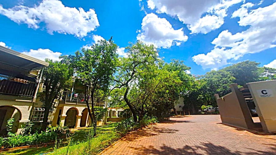 2 Bedroom Property for Sale in Bryanston East Gauteng