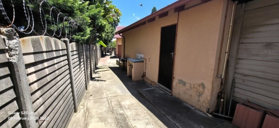 3 Bedroom Property for Sale in Birch Acres Gauteng