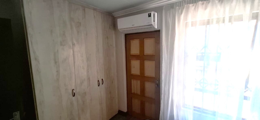  Bedroom Property for Sale in Amorosa Gauteng