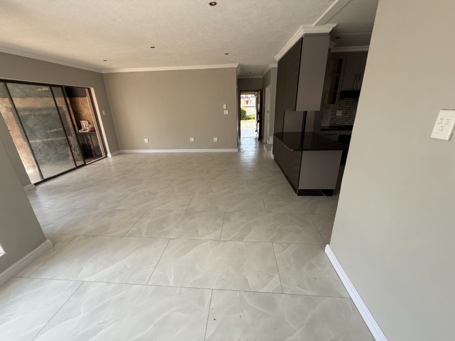 To Let 3 Bedroom Property for Rent in Highveld Gauteng