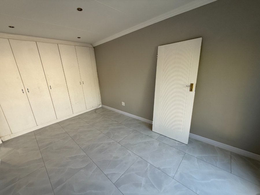 To Let 3 Bedroom Property for Rent in Highveld Gauteng