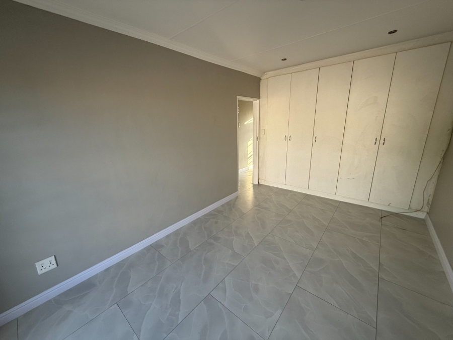 To Let 3 Bedroom Property for Rent in Highveld Gauteng